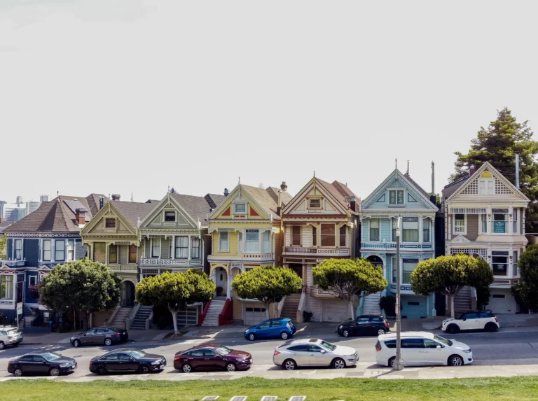 beautiful-painted-ladies-colorful-victorian-house-2026-01-06-10-08-22-utc